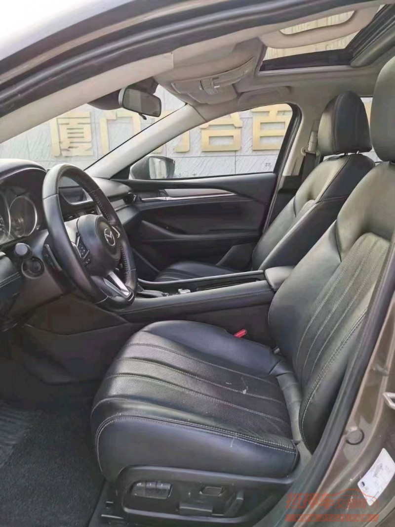 泉州19年馬自達阿特茲8