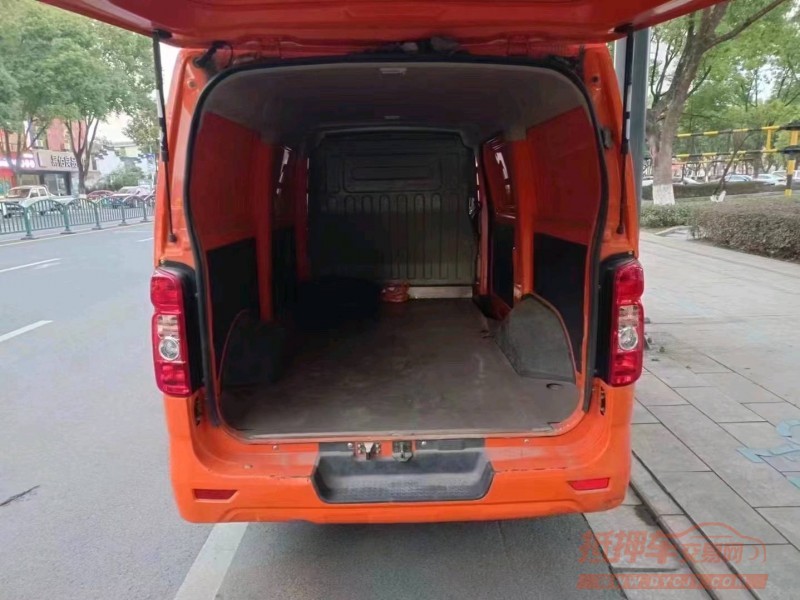 嘉興21年長安汽車睿行5