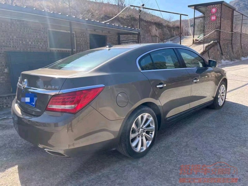 邢台15年别克君越1