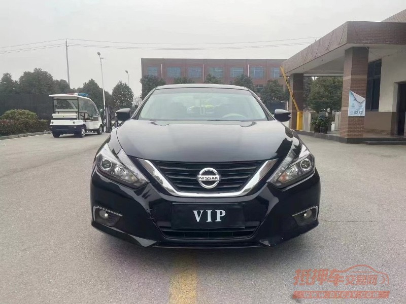 北京17年日产天籁1