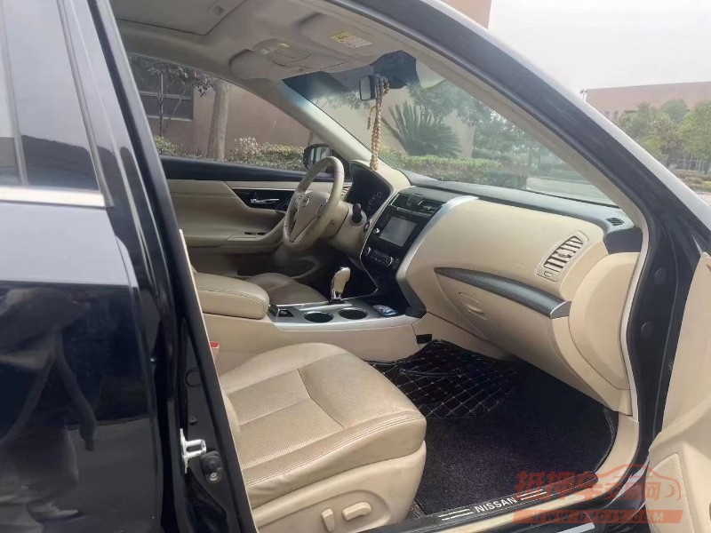 北京17年日产天籁4