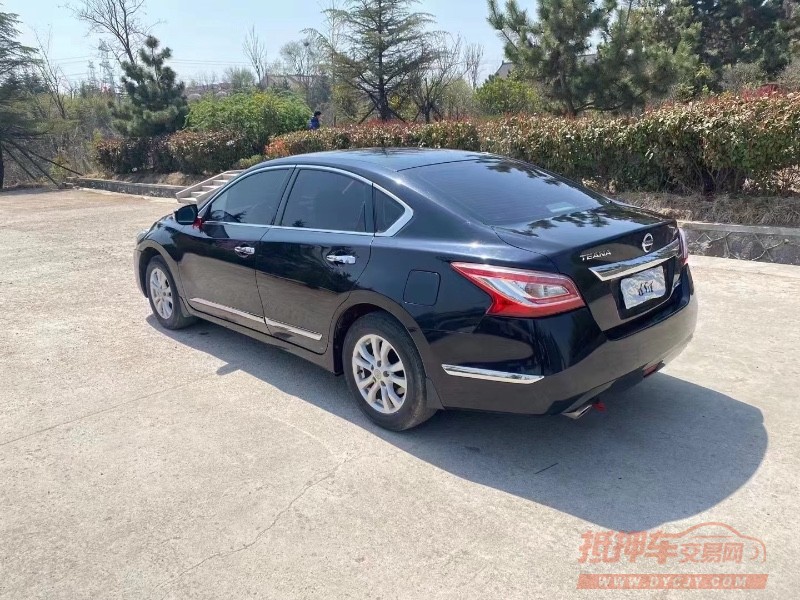 青岛14年日产天籁8