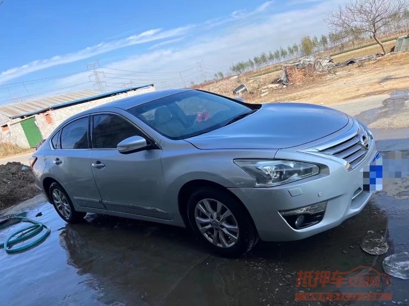 青岛13年日产天籁2