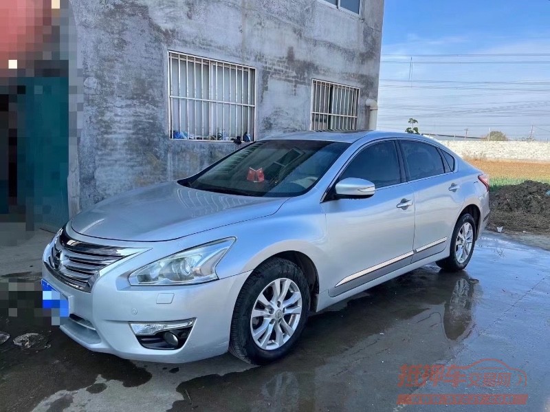 青岛13年日产天籁4