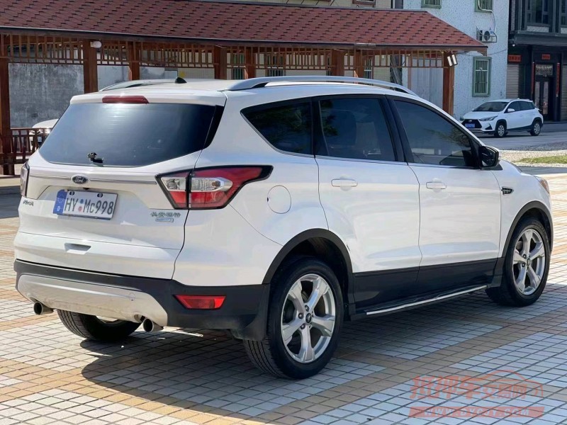 珠海17年福特翼虎5