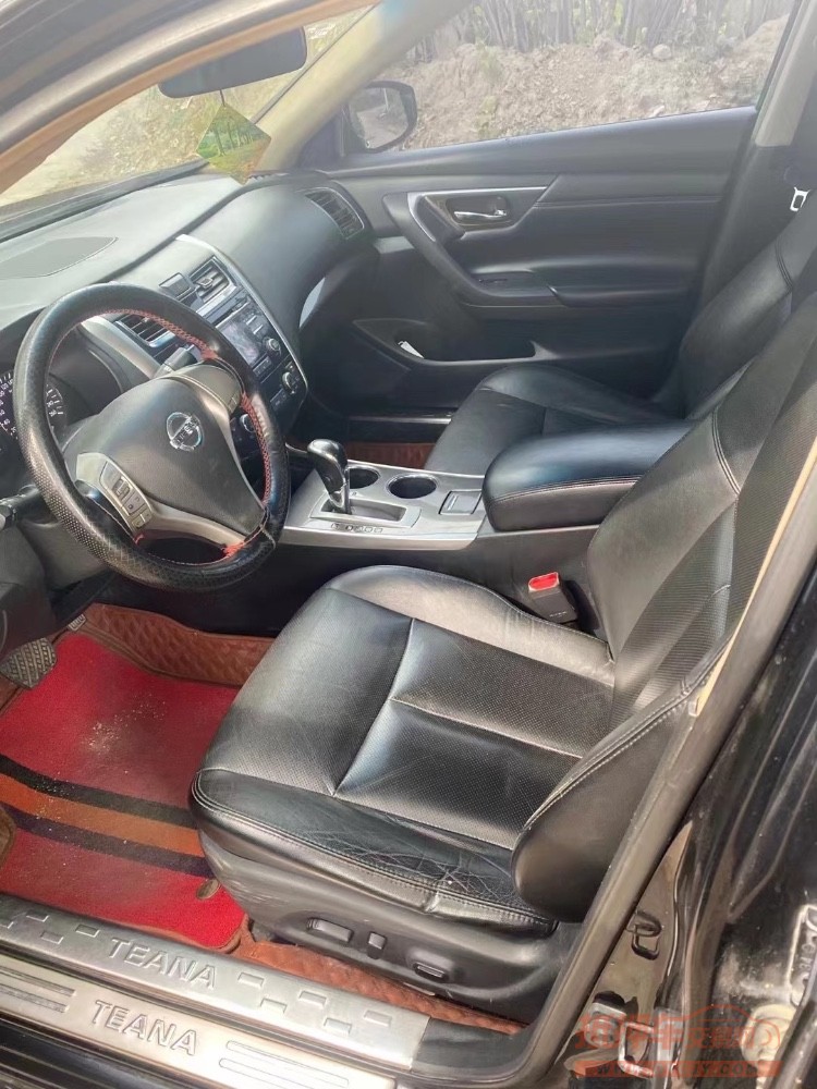 邢台13年日产天籁9