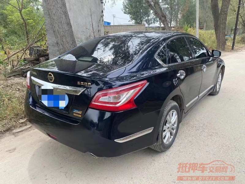 邢台13年日产天籁8