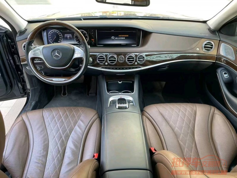 苏州16年奔驰迈巴赫S级4