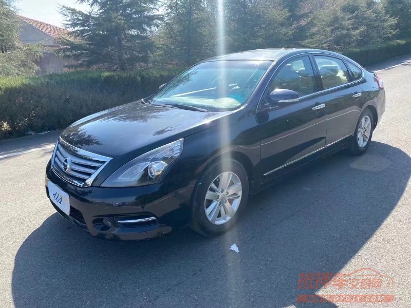 青岛12年日产天籁7