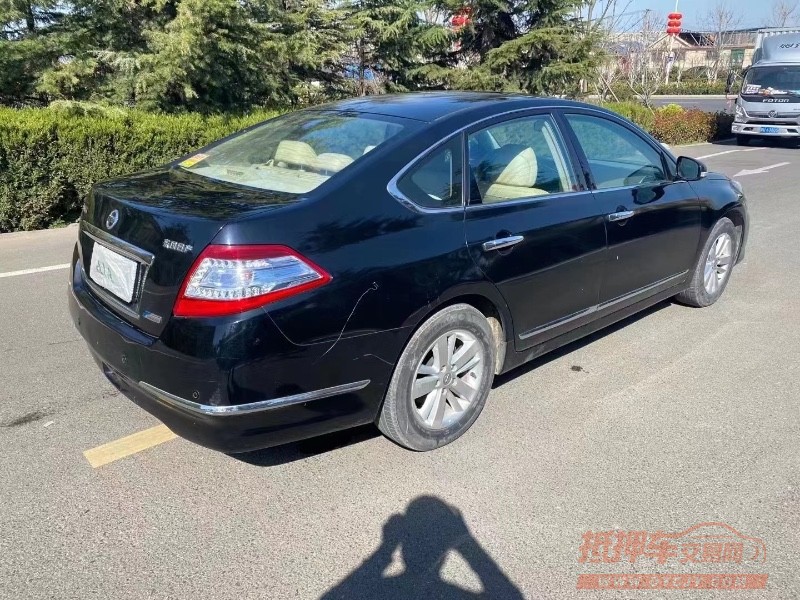 青岛12年日产天籁9