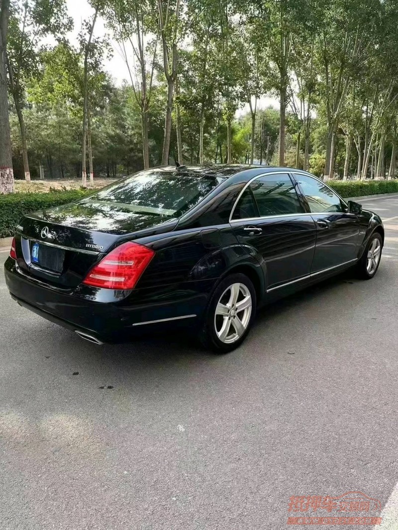青岛12年奔驰S8