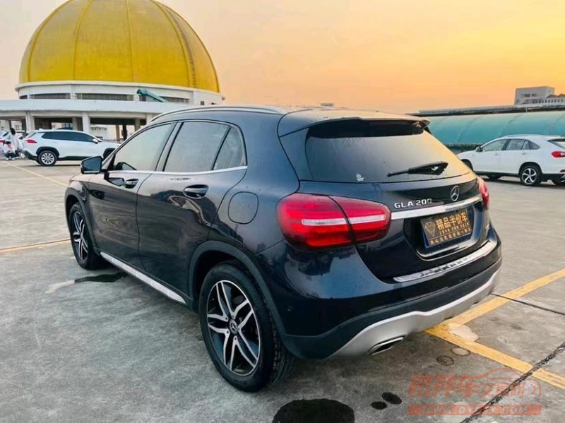 东莞18年奔驰CLA3