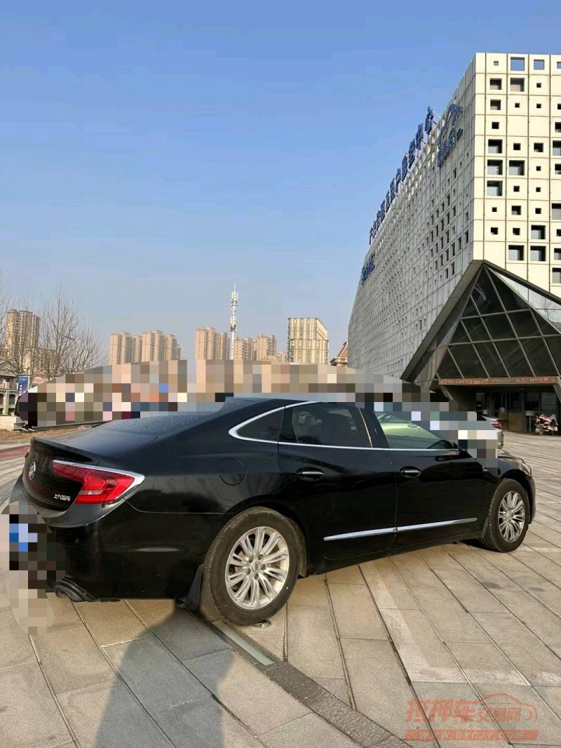 青岛16年别克君越8