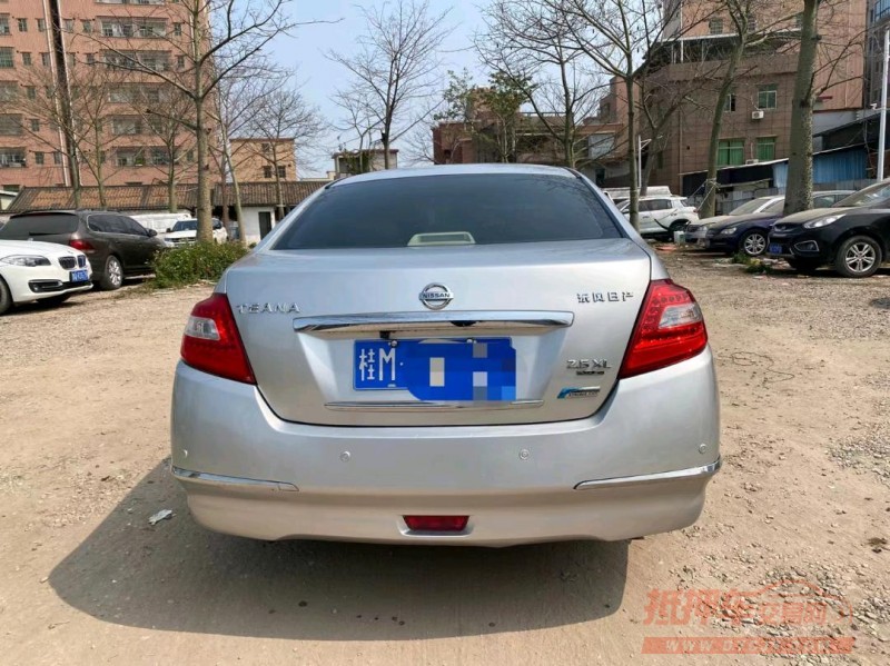 广州10年日产天籁9