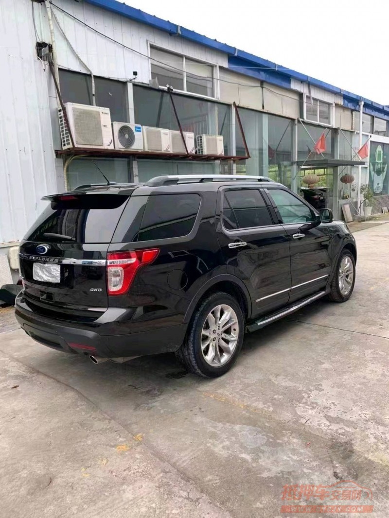 宜昌14年福特探险者3