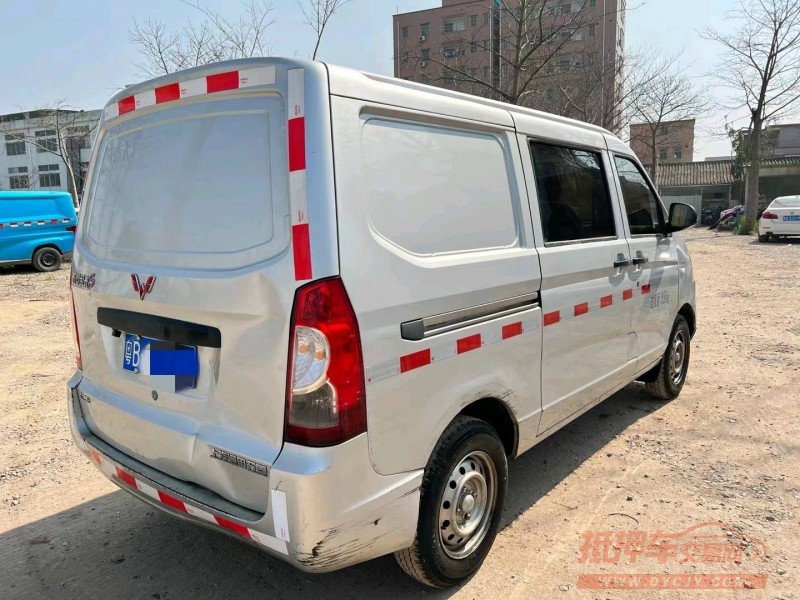 廣州21年五菱汽車榮光8