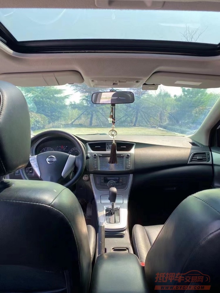 青岛15年日产轩逸6