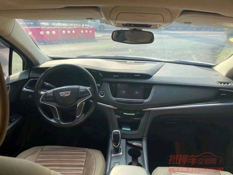 重庆17年凯迪拉克XT53