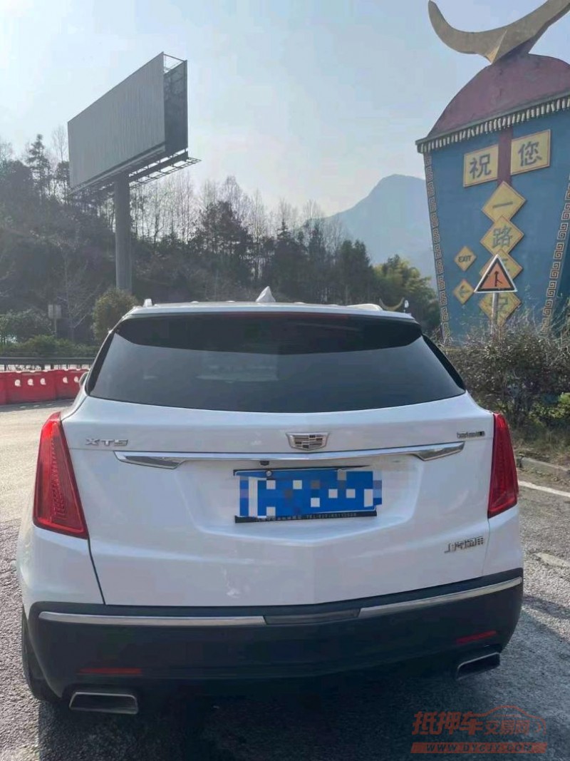 重庆17年凯迪拉克XT58