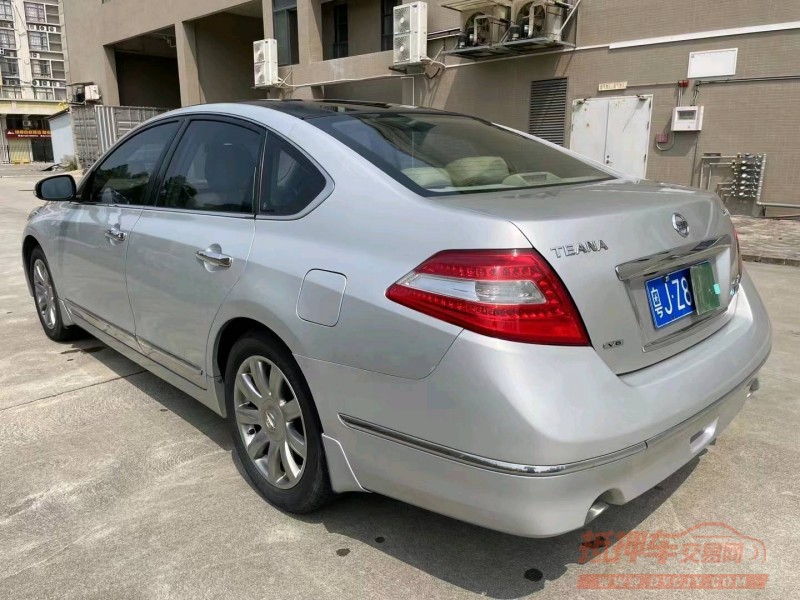 江门10年日产天籁7
