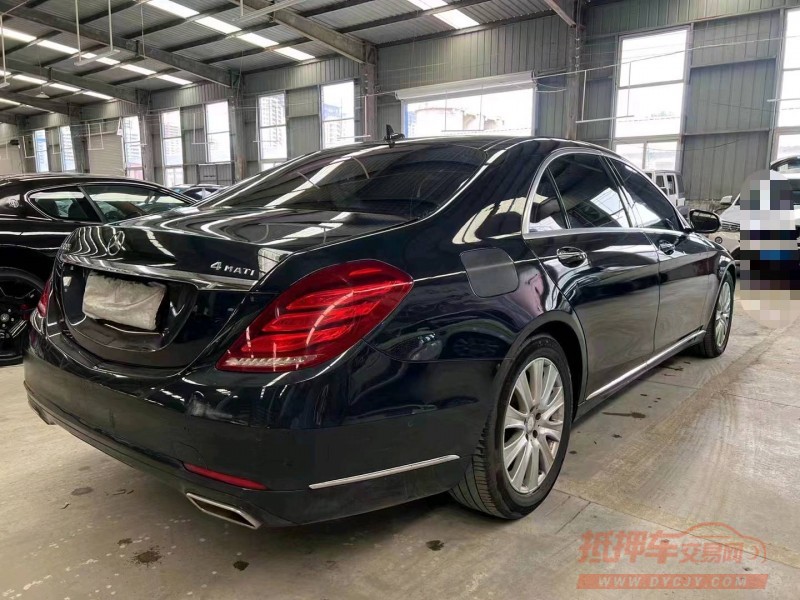 济宁14年奔驰S8