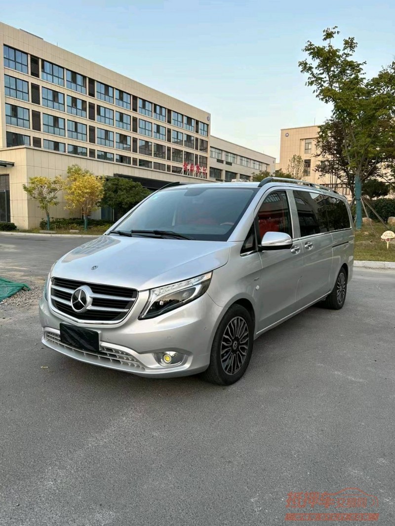 宿迁17年奔驰威霆2