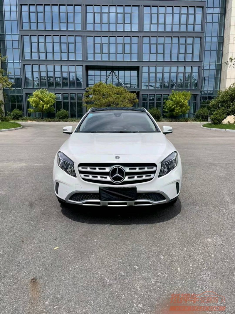 宿迁19年奔驰GLA1