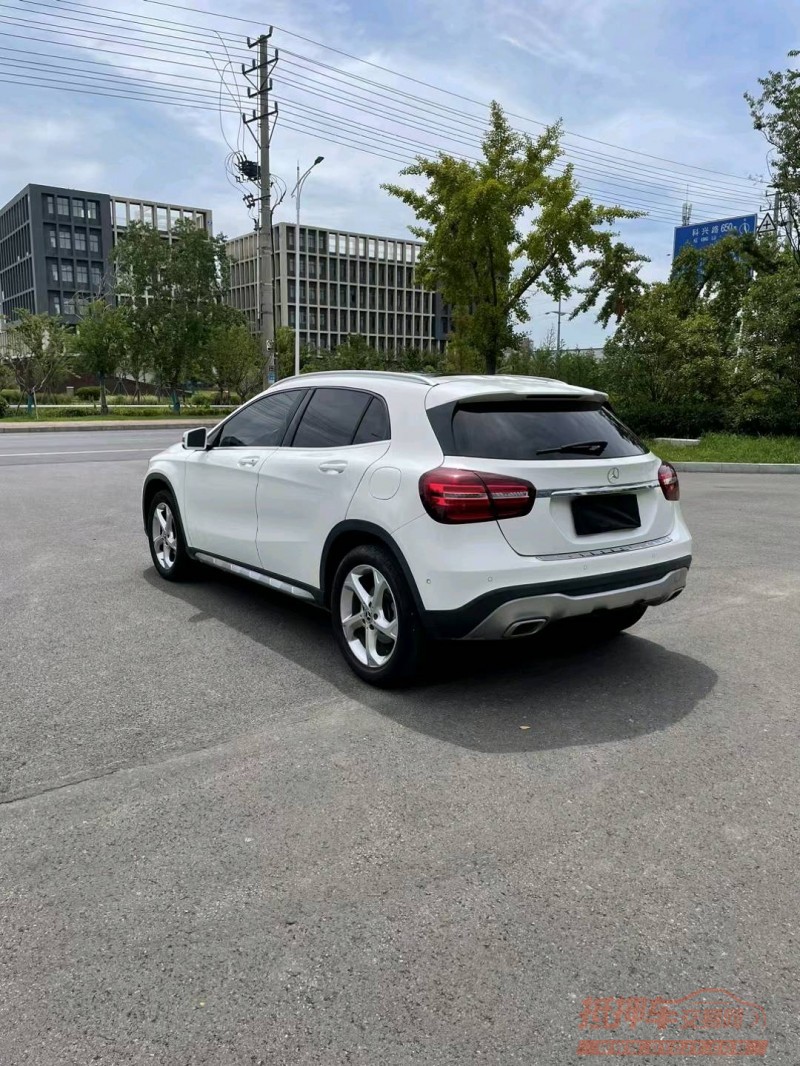 宿迁19年奔驰GLA4