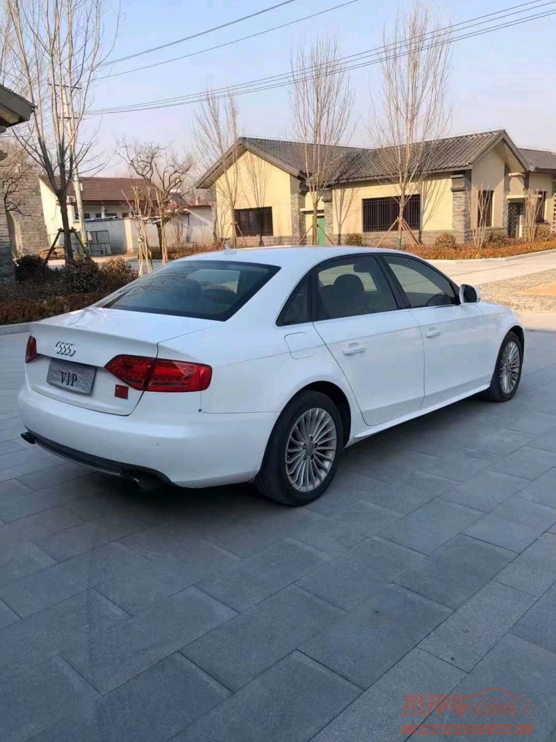 济南11年奥迪A48