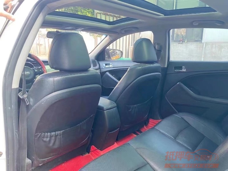 青岛15年起亚K58