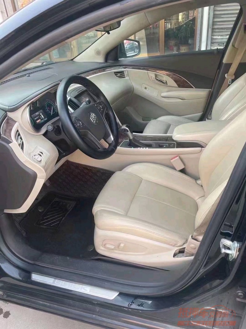 枣庄15年别克君越6