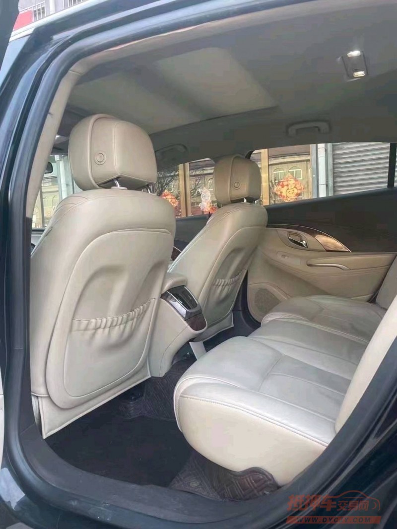 枣庄15年别克君越8