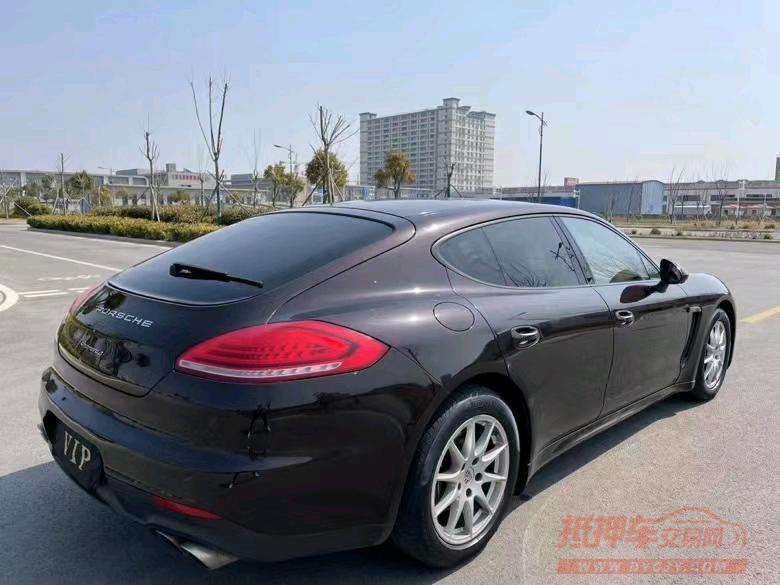 盐城15年保时捷帕拉梅拉7