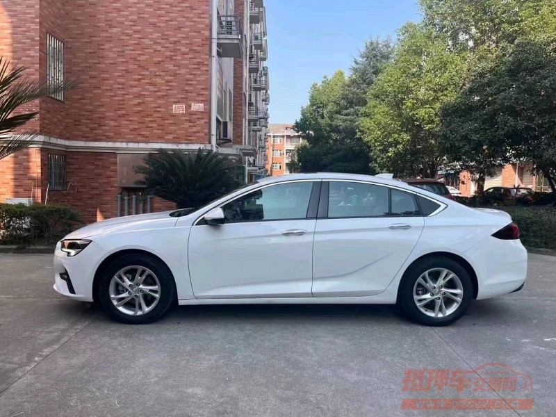 嘉兴22年别克君威6