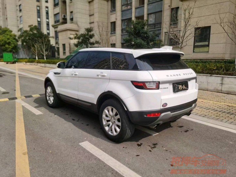 常州18年路虎极光6