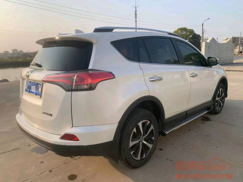 珠海16年丰田RAV4荣放1