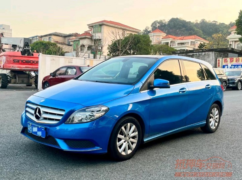 广州14年奔驰A2
