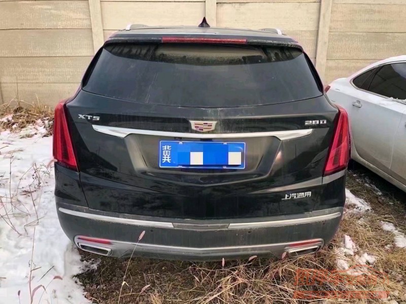 保定20年凯迪拉克XT58