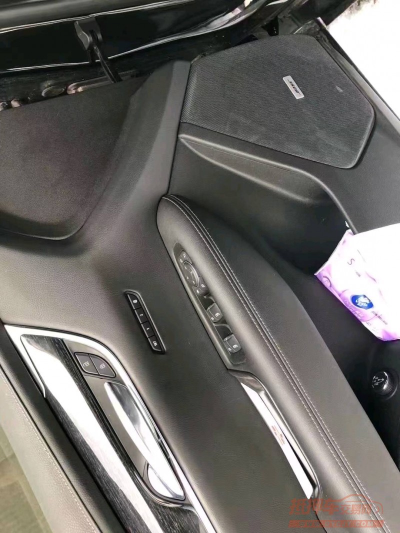 保定20年凯迪拉克XT56