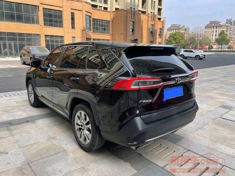 淮南21年丰田威兰达5