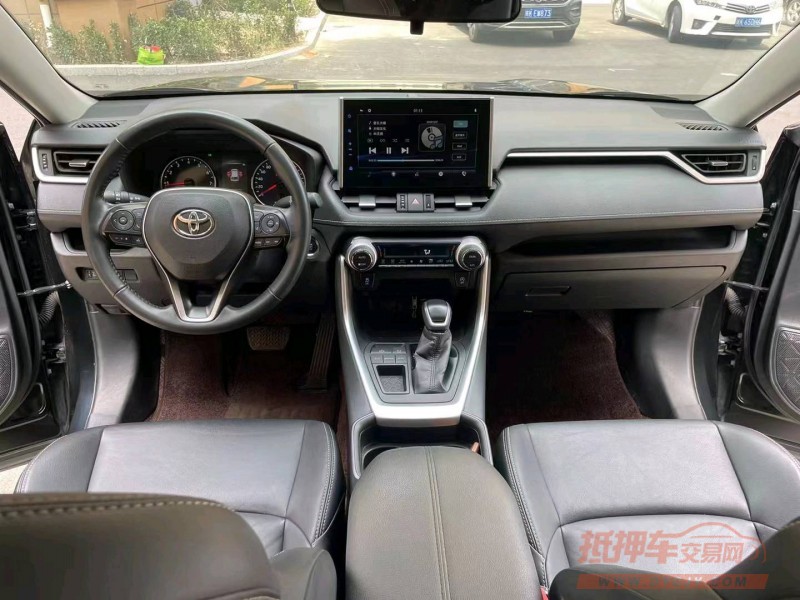 淮南21年丰田威兰达8