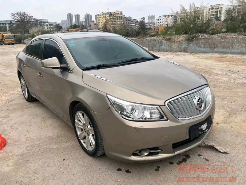 梧州10年别克君越2