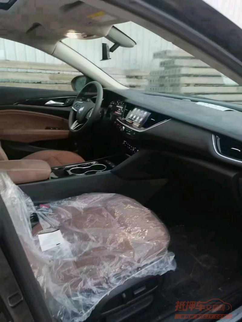 枣庄22年别克君威5