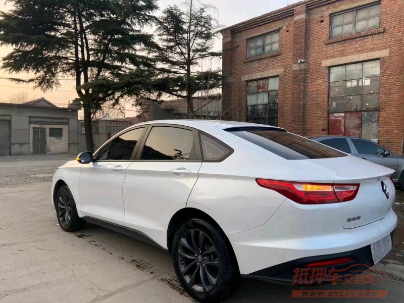 东营19年宝骏RC67