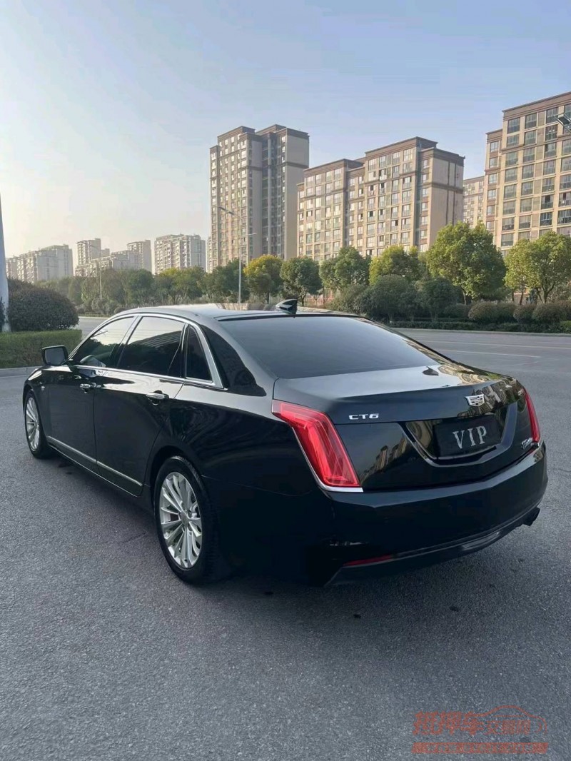 淮南17年凯迪拉克CT64