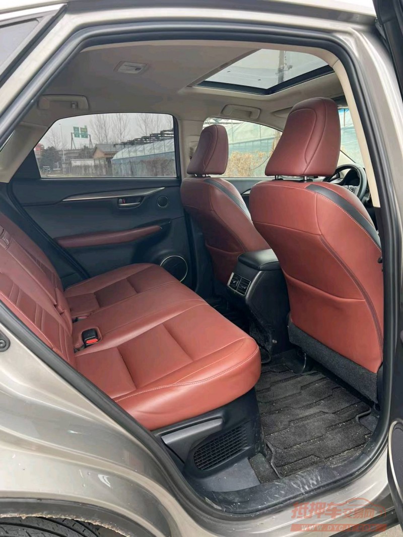 常州15年雷克萨斯NX3