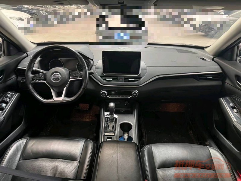 济宁19年日产天籁6