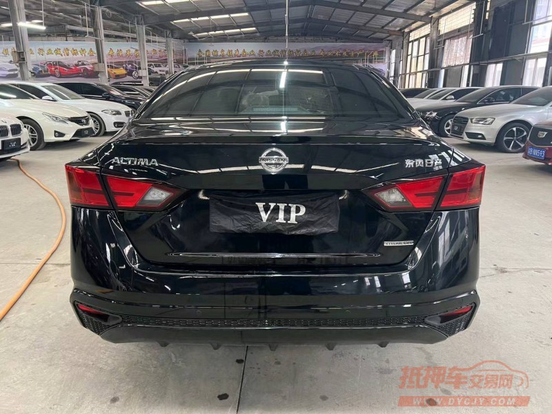 济宁19年日产天籁9