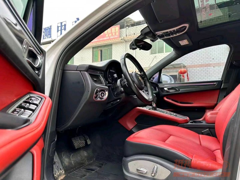 宜春15年保时捷Macan9