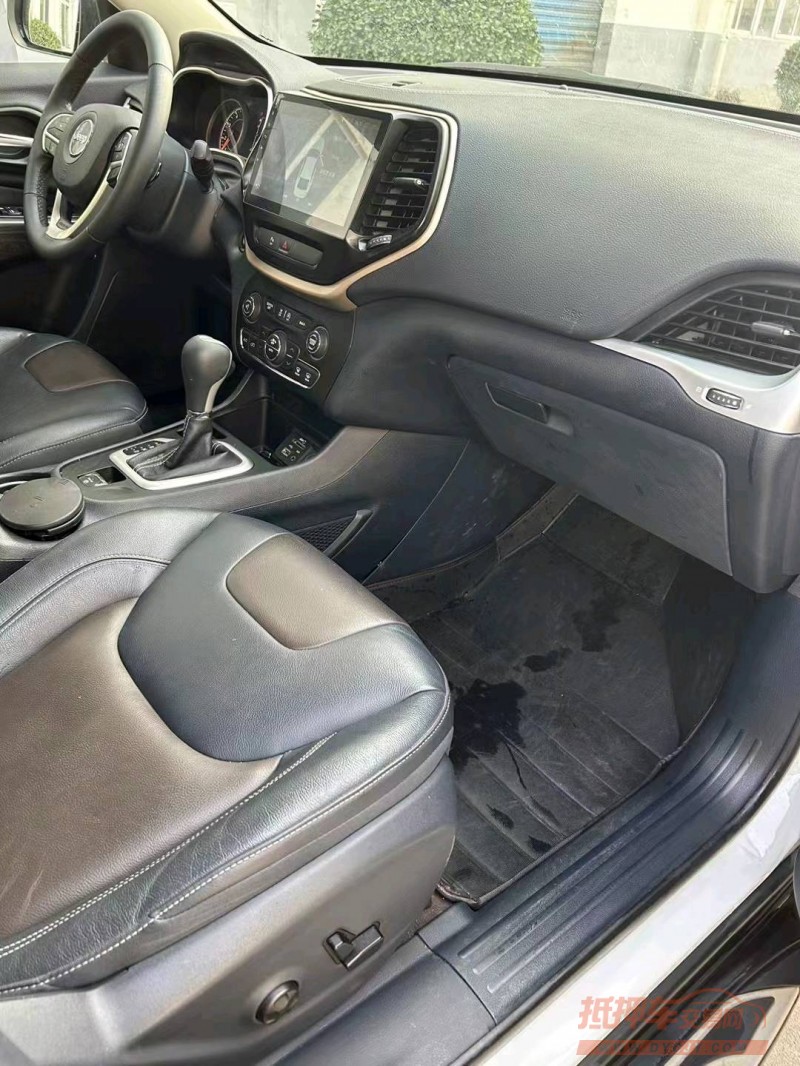 徐州18年Jeep自由光5